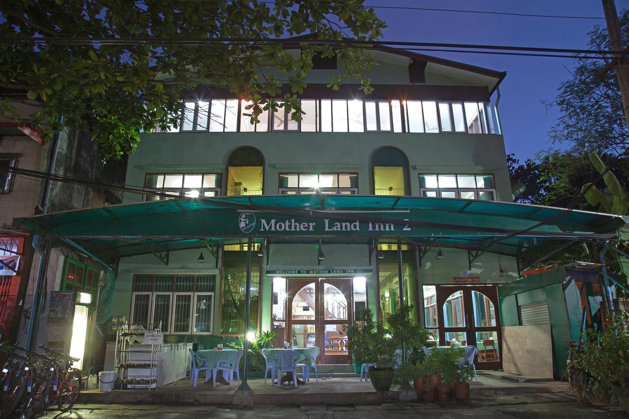 Mother Land Inn 2 Yangón Exterior foto